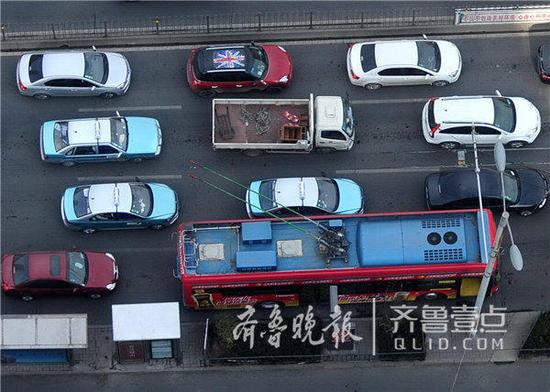 出租車每天跑在街上,什么事都有可能遇到。(資料片)
