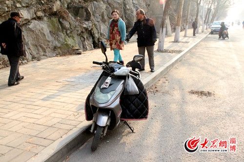事故發(fā)生時，死者駕駛的電動自行車