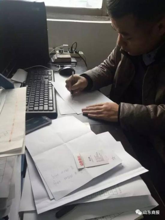 近日,山東商報記者趕赴濟寧,對李鐵柱進行了專訪