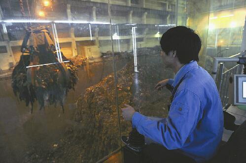 濟南第二生活垃圾綜合處理廠車間 記者郭堯 攝