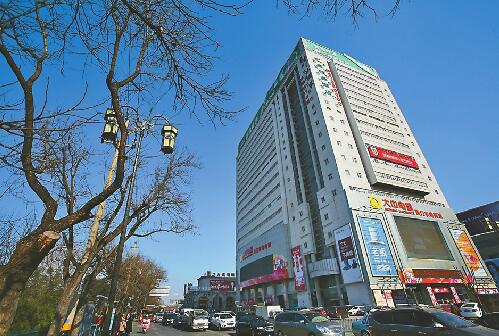 1月22日,原來的三聯商社西門店變成了大中電器。 記者黃中明 攝