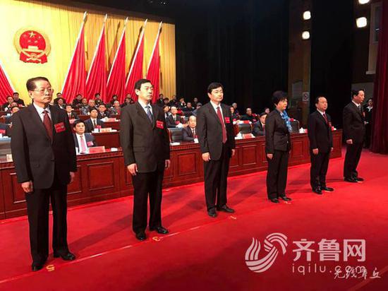 （從左到右：柴啟德、李興貴、王繼民、程秋霞、李忠新、王勇）