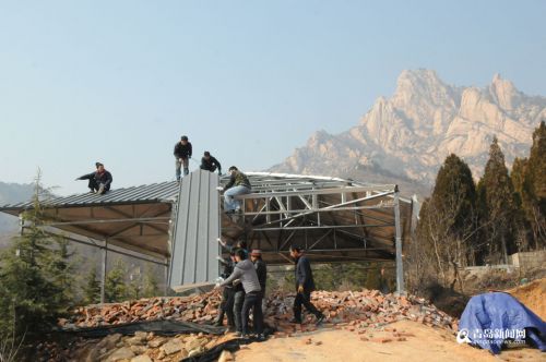 圖為拆除違建現場