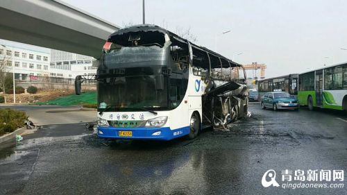 明火撲滅后的大客車