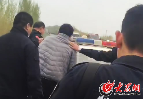 肇事乘客徐某被移送轄區(qū)派出所做進(jìn)一步處罰處理。