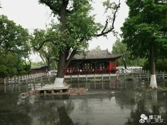 大明湖
