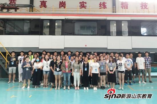 山东职业学院为青岛地铁培训站务社招新员工