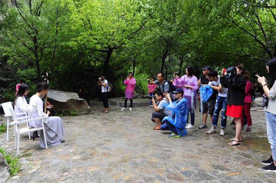 微博达人齐聚“Hello济南”泉水拍客节 感受泉水文化魅力