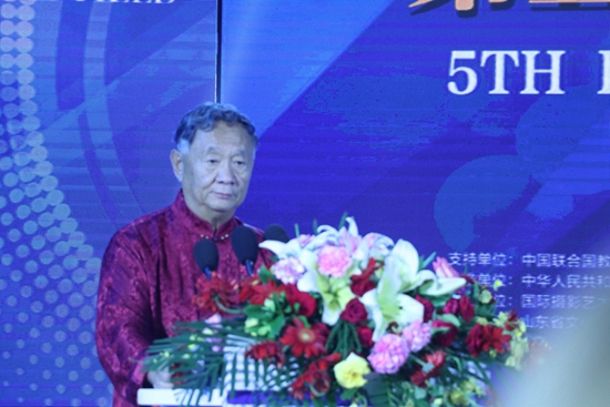 中国艺术摄影学会主席杨元惺致辞（摄影：北寒）