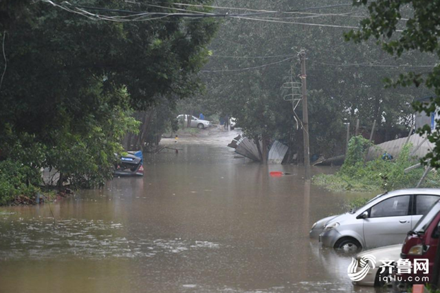 实时路况 济南市区降雨初歇 仍有5积水路段交通管制