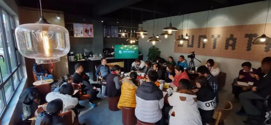 暖！山东省首家自闭症咖啡馆 “象芽塔咖啡”开业了！