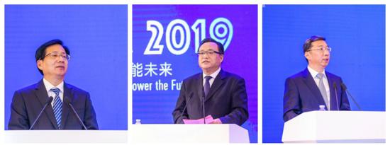 副省长孙继业,市委副书记、市长孙述涛,工业和信息化部总经济师王新哲致辞