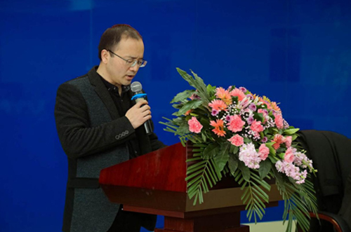 市民政局李鑫科長宣讀同意召開成立大會的函