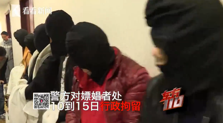 女生为了钱 脱内衣_女生内衣内裤半脱照片