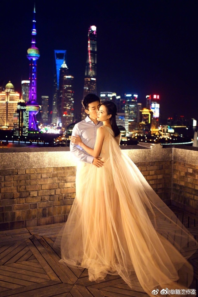 爱诚婚纱_动漫婚纱情侣头像(3)