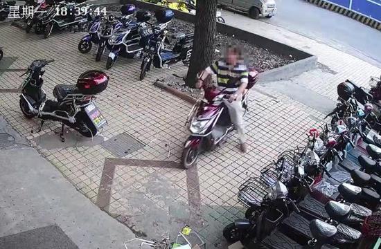 男子盗窃电瓶车百般狡辩欲脱罪 最终弄巧成拙