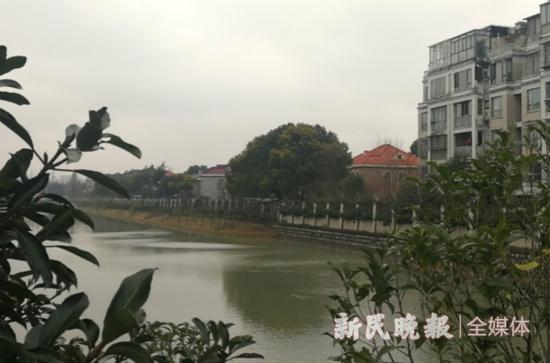 图说：东七号河成了小区景观河