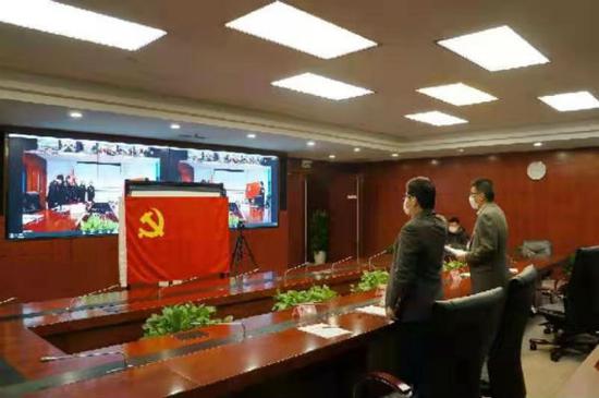 图说:上海市生态环境局成立10支疫情防控环保铁军突击队。上海市生态环境局 供图