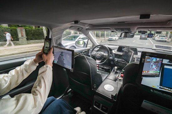 金桥的无驾驶人出租车。