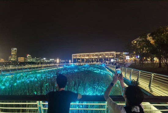 徐汇西岸的“流萤”即将回归。 陈玺撼摄