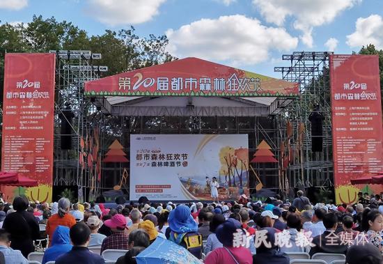图说:上海旅游业呈现三大变化 新民晚报记者 周馨 摄(下同)