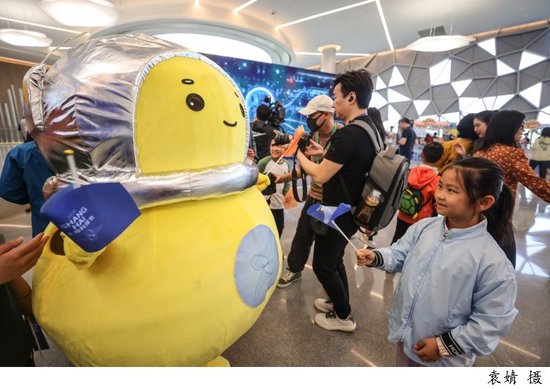 上海正在推动科普内容摆脱“课件式”的单一形态。
