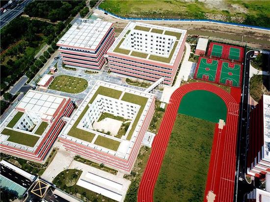 图说:嘉定区新城实验中学俯瞰 ,嘉定区教育局供图