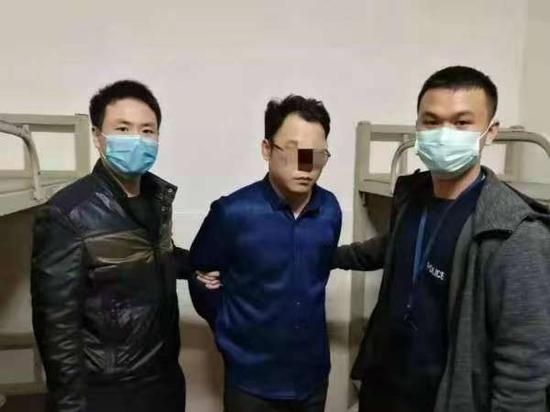 图说:在广东中山警方大力协助下,蒙某被抓获。