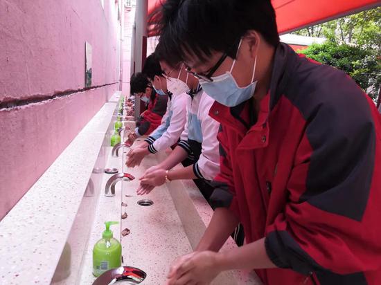 2020上海浦东初中排名_一套学区房对准多所好学校!2020年上海30组小学+初中(2)