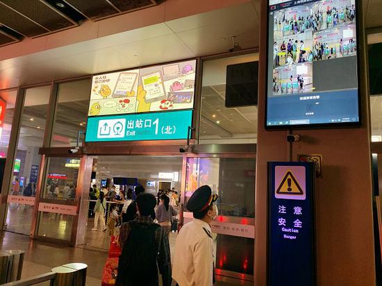 图说:铁路部门做好准备,迎接长假返程高峰的到来 资料图 来源/采访对象提供