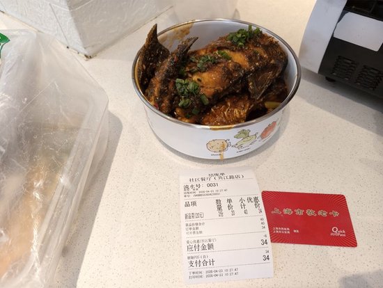 很多老人认可社区食堂菜品口味，喜欢打包回家