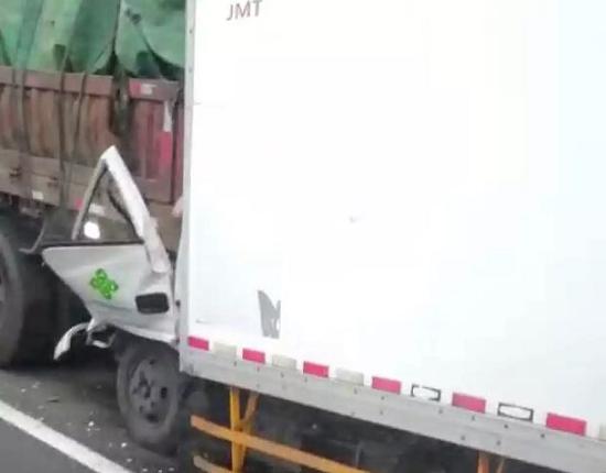 厢式货车,厢式货车4.2米报价