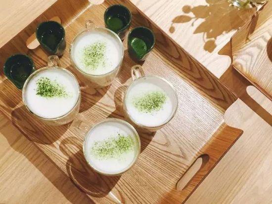 点击图片进入下一页