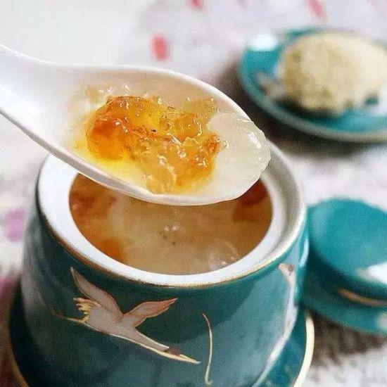 雪莲子桃花胶
