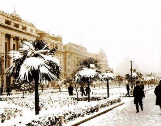 20世纪60年代的外滩雪景