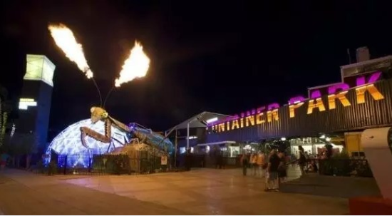 美国 Downtown Container Park
