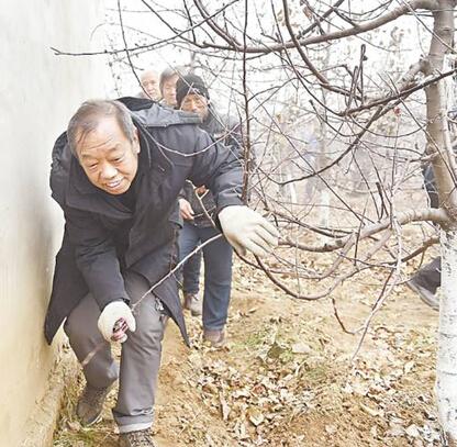 一个“农民教授”,为何感动了百万河北人 一个“农民教授”,为何感动了百万河北人