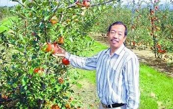 一个“农民教授”,为何感动了百万河北人 一个“农民教授”,为何感动了百万河北人