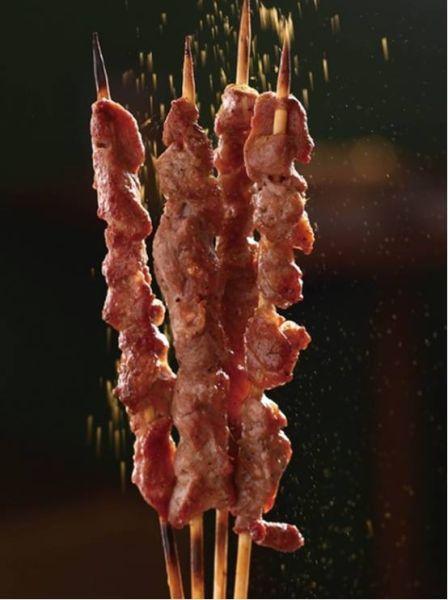 塔哈尔新疆盛宴 羊肉串