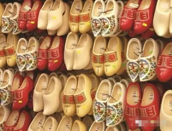 点击图片进入下一页