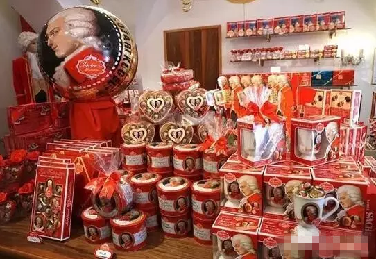 点击图片进入下一页