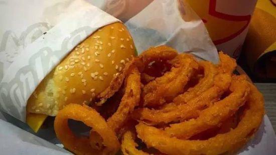 Carls Jr 卡乐星