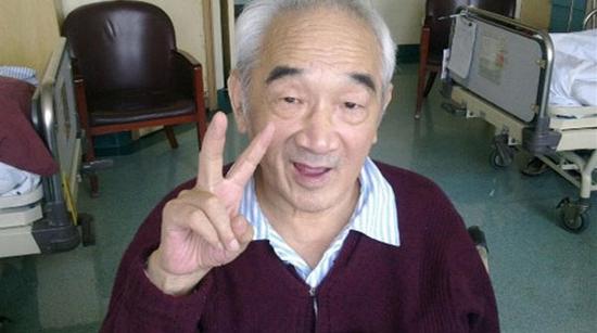 滑稽戏老演员严顺开卧床7年 80大寿仅徒弟一人