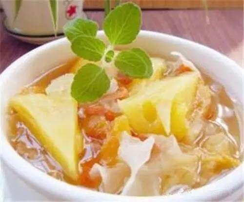 木耳雪梨汤