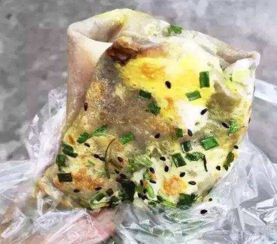 延吉东路鸡蛋饼摊 