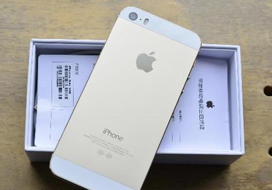 男子违规翻新苹果手机涉案金额超500万 被提起