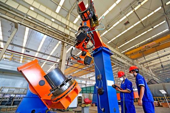 松江区委书记谈未来发展规划 实现科创人文生