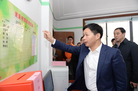 静安区委书记安路生:社区工作直接影响百姓感