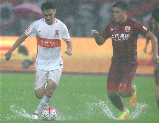 同济成立国际足球学院 武磊和曹赟定成大学同