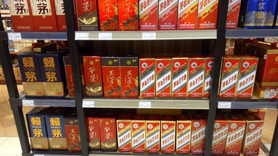  走访茅台销售市场：专卖店商超预约有售 烟酒